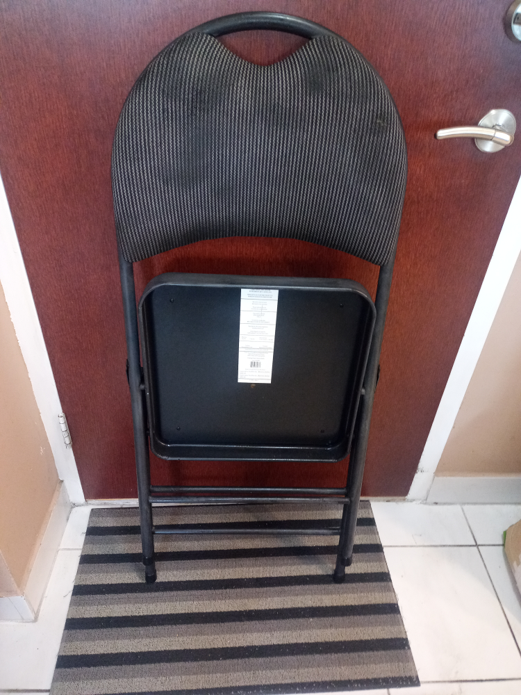 Folding Chair - Only 1 Chair! - photo 5