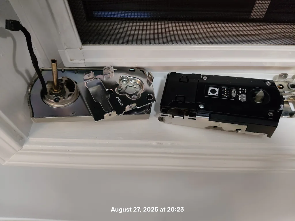 Weiser lock main gate image indicator(3)