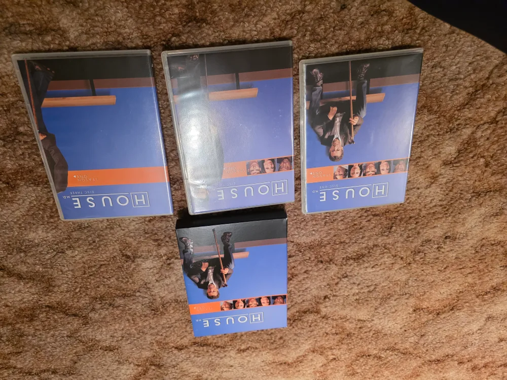 House M.D. Seasons 1-3 DVD Set 🧡 thumbnail