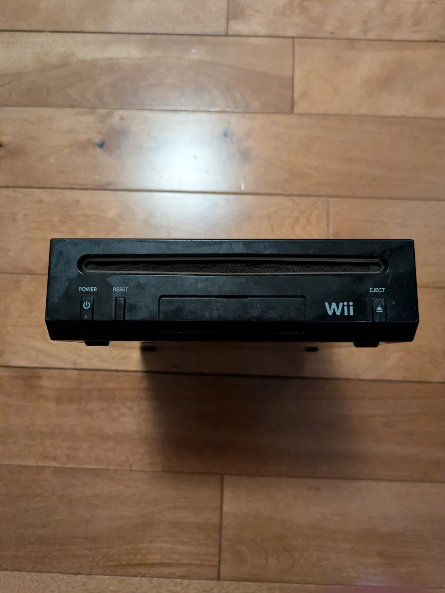 Nintendo Wii Console with All Necessities. image indicator(2)