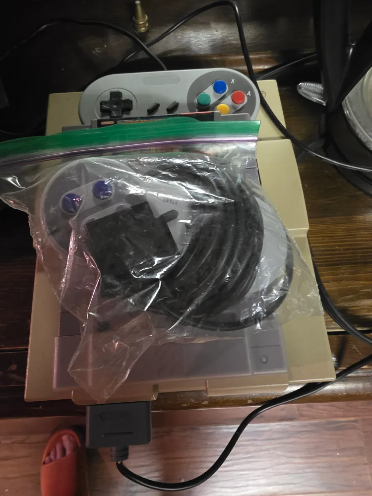 Super Nintendo System (SNES) with Games image indicator(3)