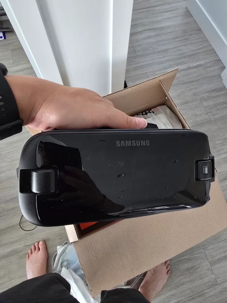 Samsung Gear VR - Powered by Oculus image indicator(2)
