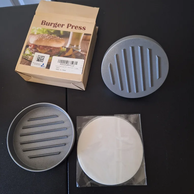 Burger Press Kit - New in Box image indicator(3)