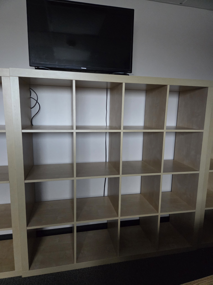 IKEA Kallax Shelf Unit - photo 2
