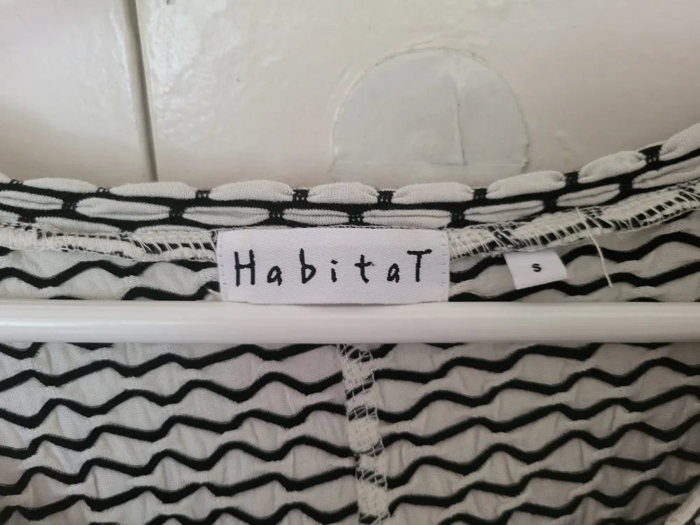 Habitat Black & White Top - Size S image indicator(2)