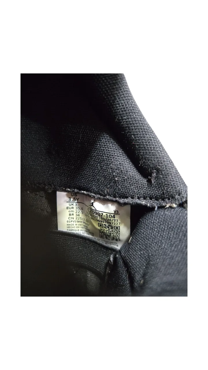 Air Jordan 11 CMFT Low GS kid's shoes image indicator(6)