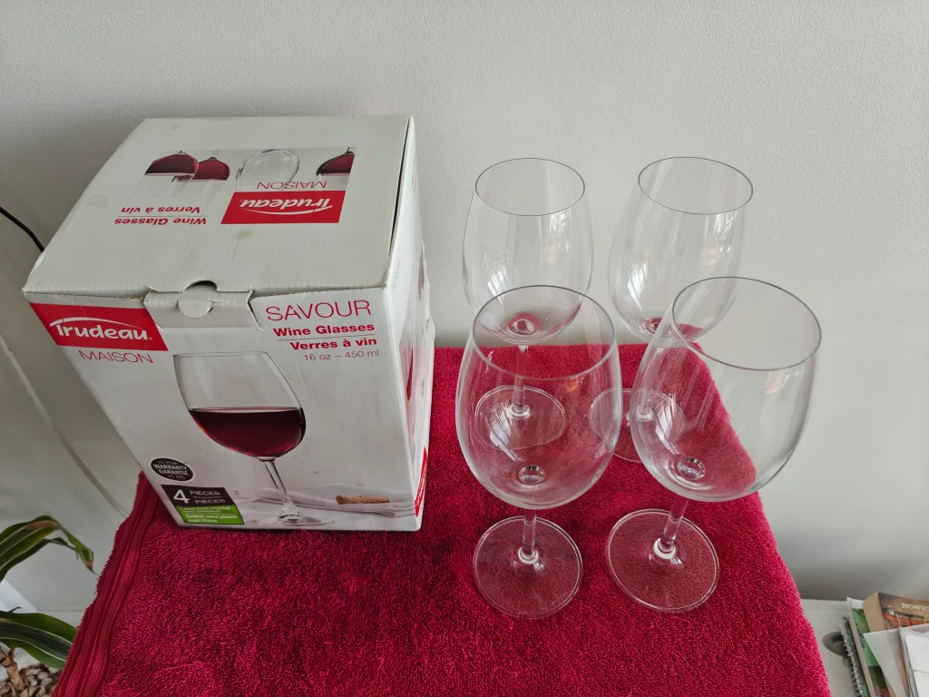 Trudeau Savour Wine Glasses - 4 Piece Set thumbnail
