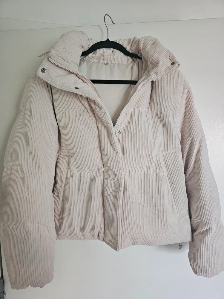 GU Heat Padded Corduroy Jacket - Women's Size S thumbnail