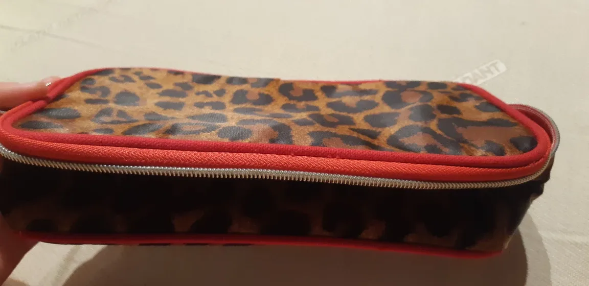 Leopard Print Makeup Bag - New image indicator(4)