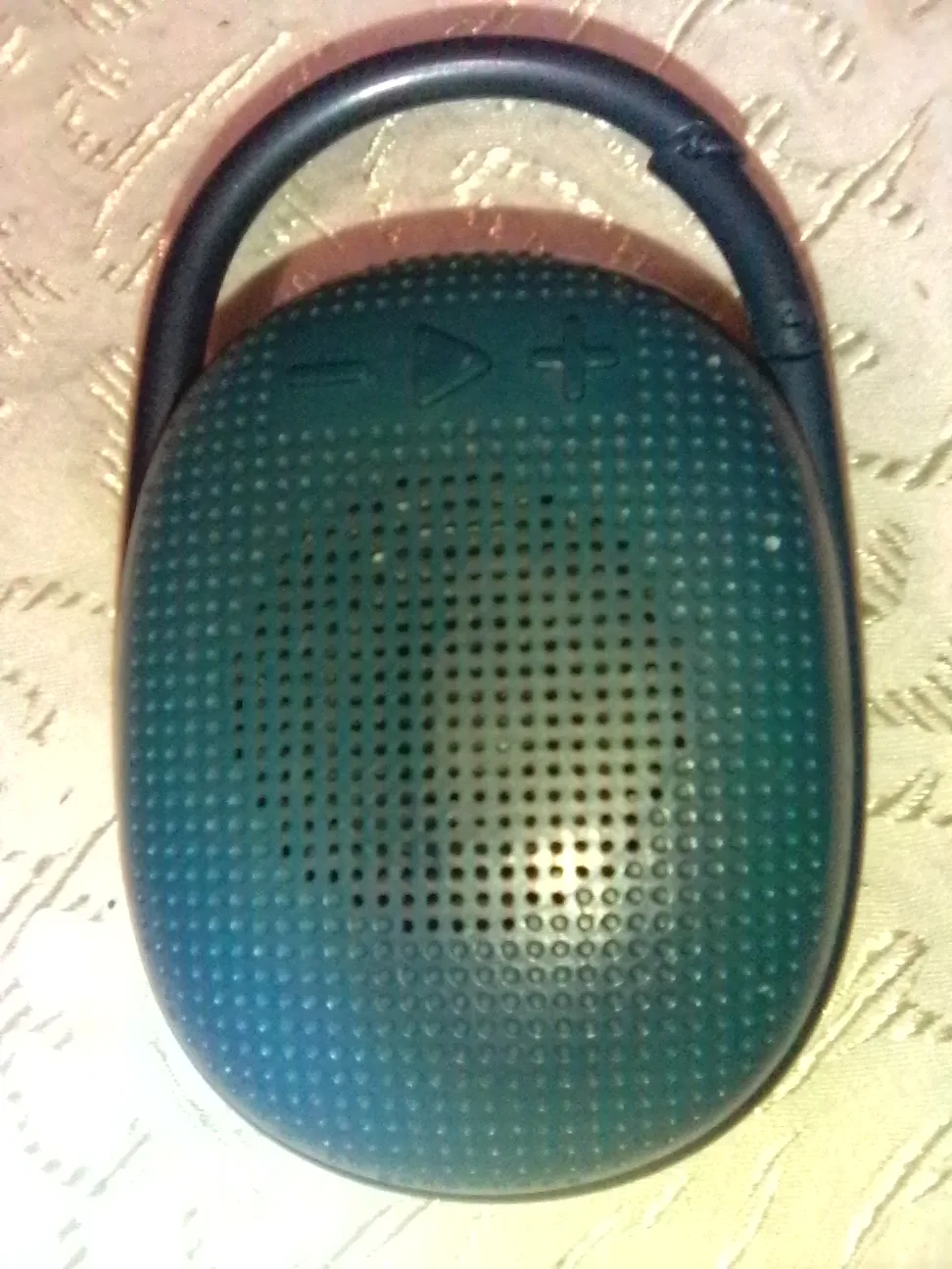 JBL Clip 3 Portable Bluetooth Speaker thumbnail
