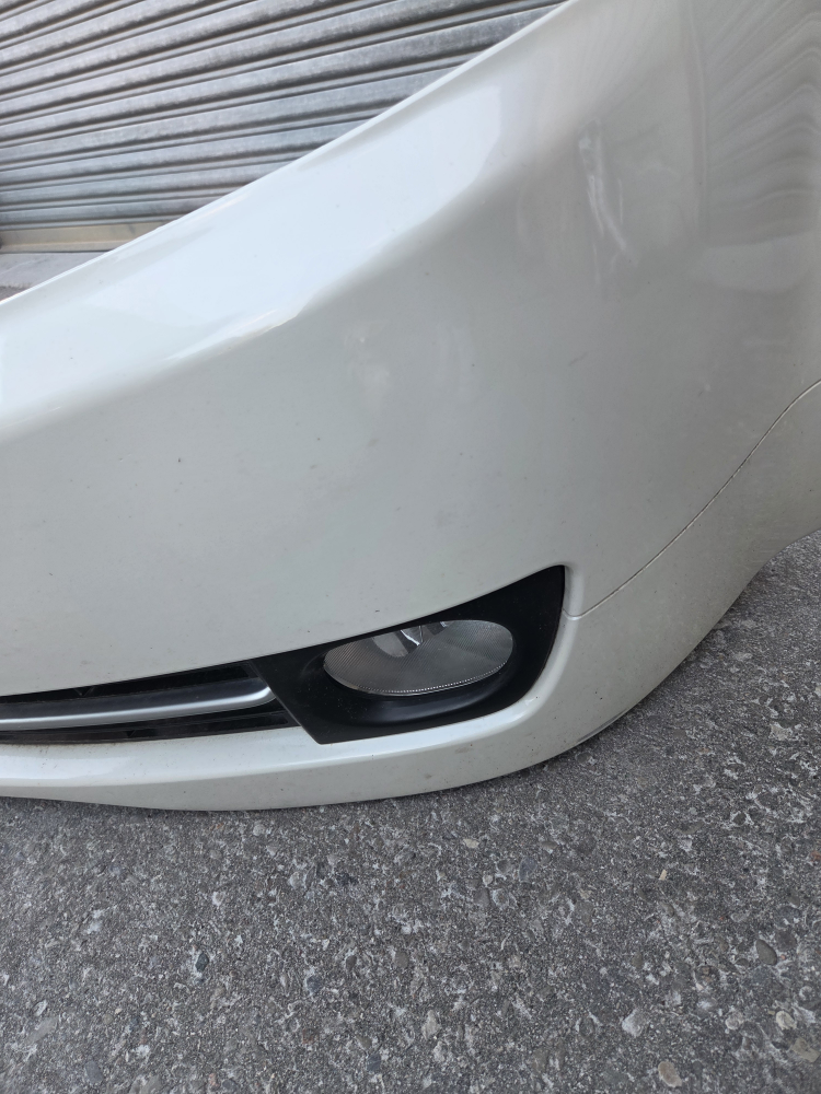 2007 Acura TL Front Bumper with grill Clean - White - photo 2