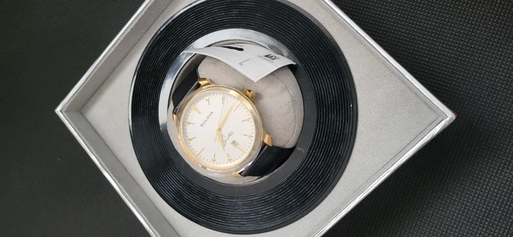 Bulova Frank Sinatra Watch - New in Box image indicator(3)