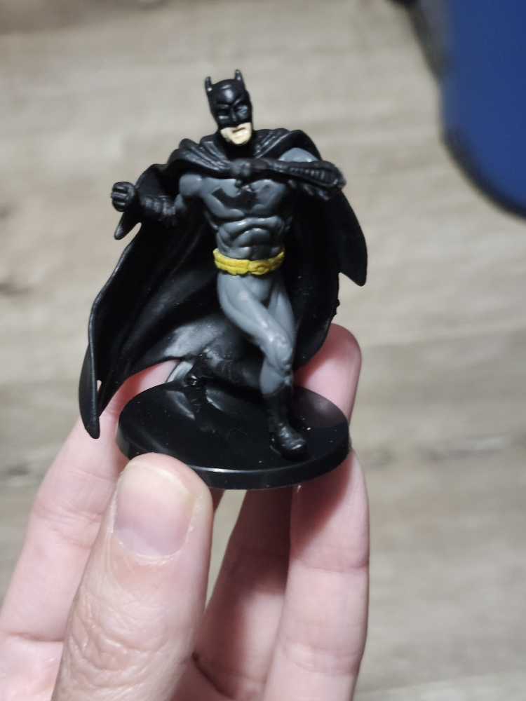 $5 dc batman figurine 3"