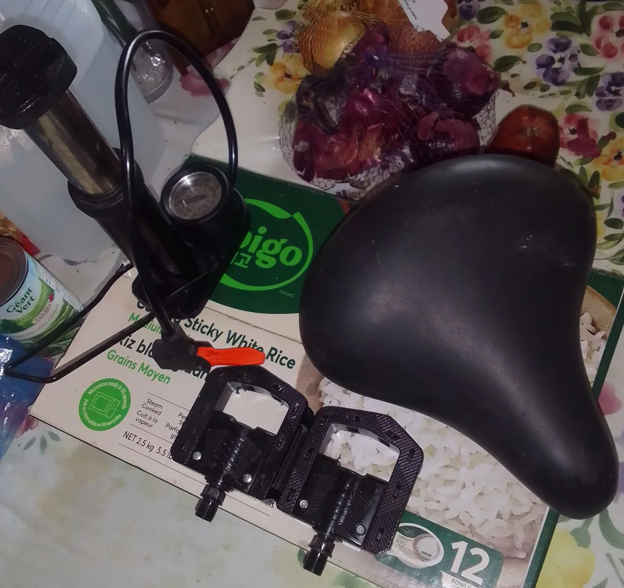 Bike Seat, Pedals, and Pump thumbnail