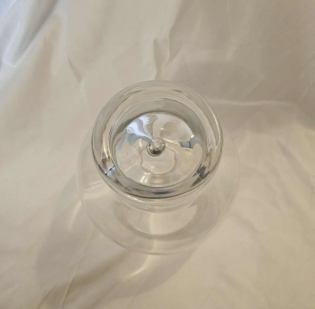 Small Hurricane Glass Vase image indicator(6)