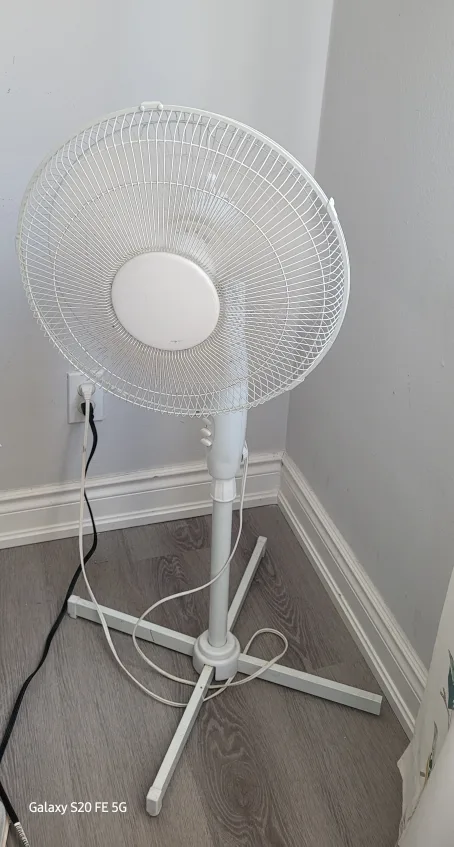 White Standing Fan thumbnail