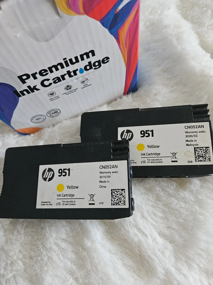 HP 950XL Black & 951 Yellow Ink Cartridges image indicator(4)