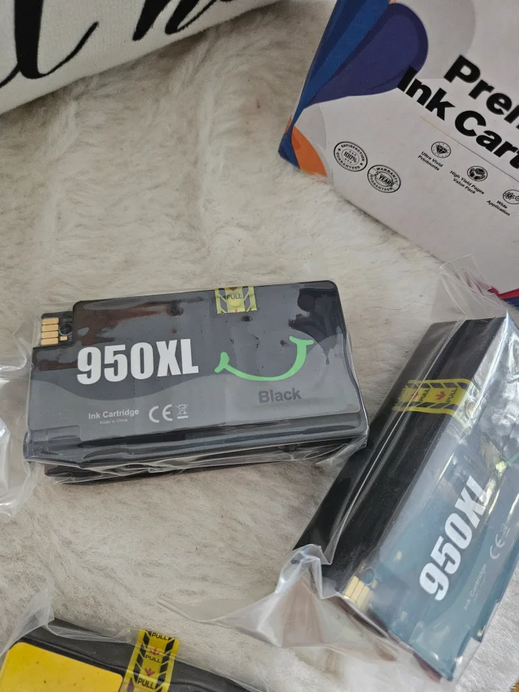 HP 950XL Black & 951 Yellow Ink Cartridges image indicator(9)