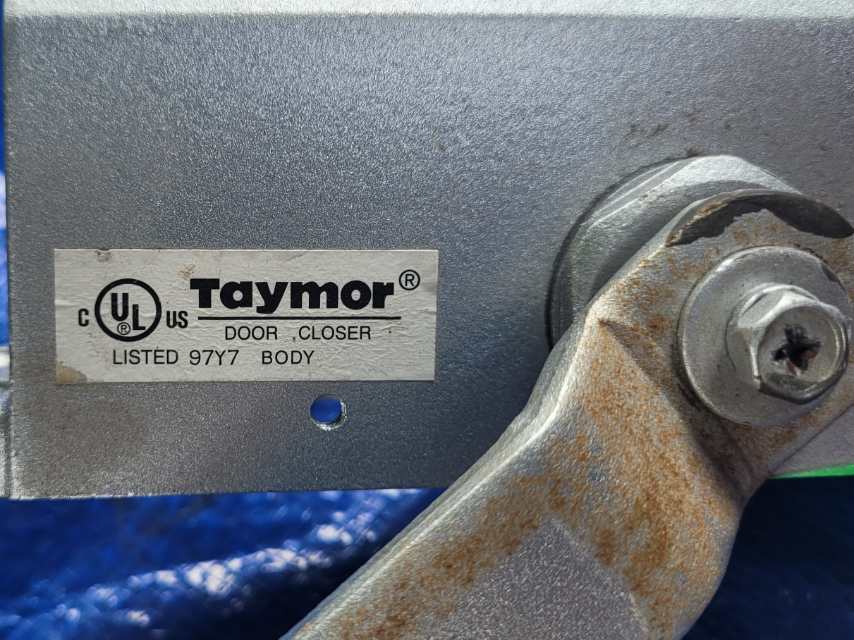 Used door closer - photo 3