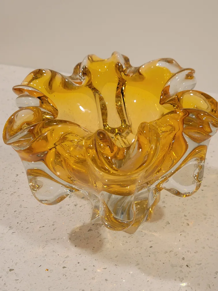 vintage Mid Century Amber Glass Art Bowls image indicator(7)