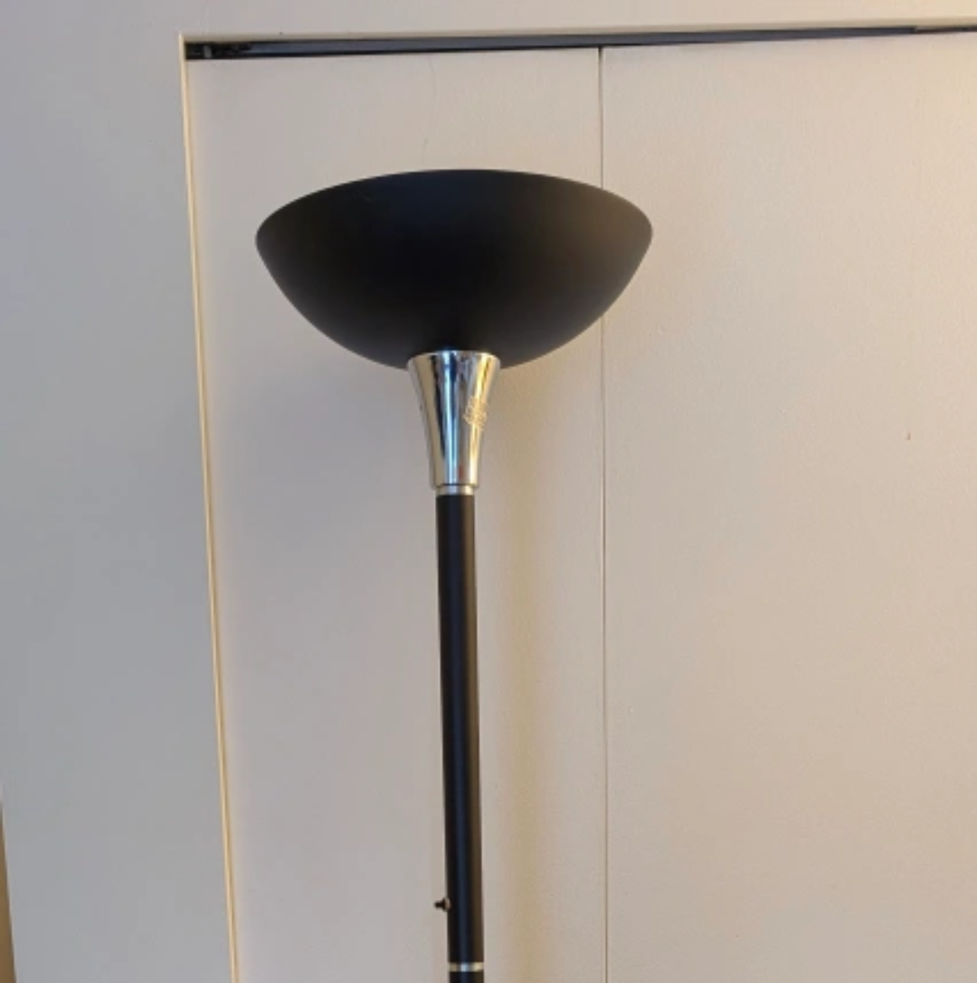 Pedestal lamp