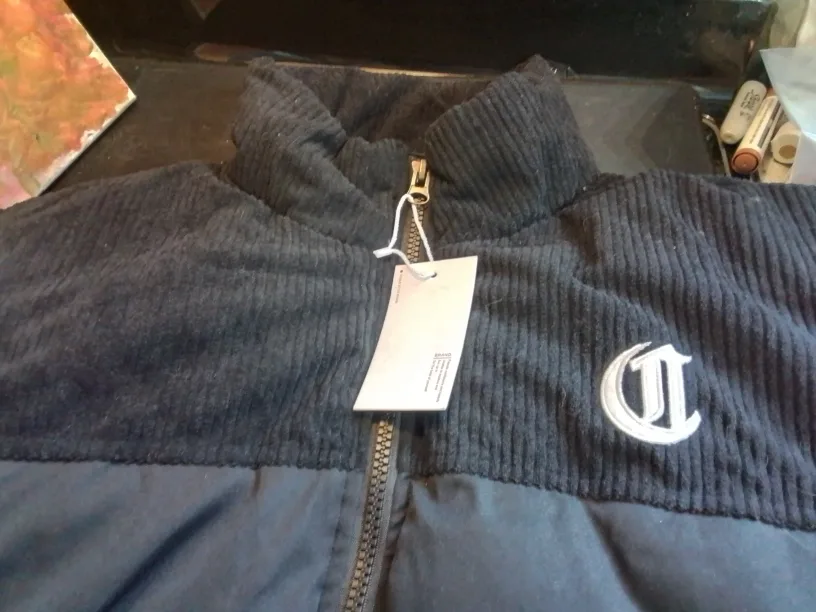 CHINGONA Puffer Jacket New with tags XL image indicator(3)