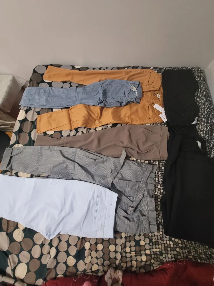 Assorted Women's Pants Bundle - Various Sizes & Styles image indicator(2)