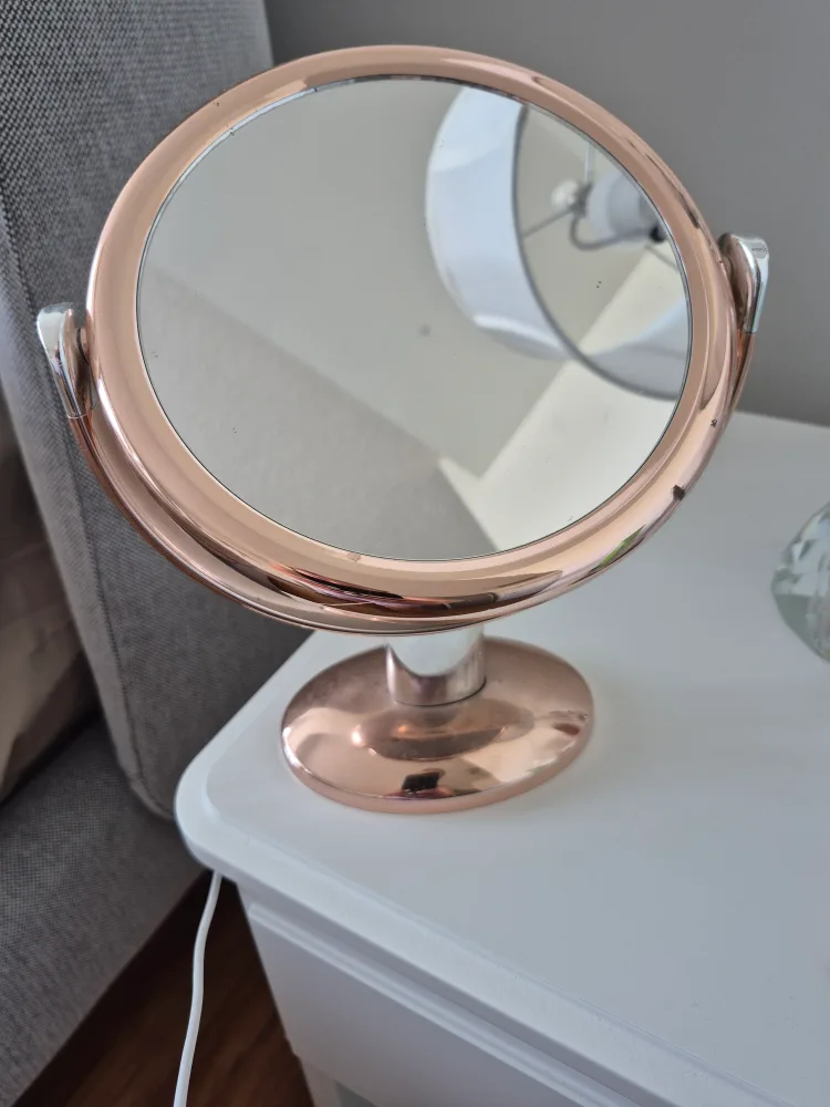 Cosmetic Mirror thumbnail