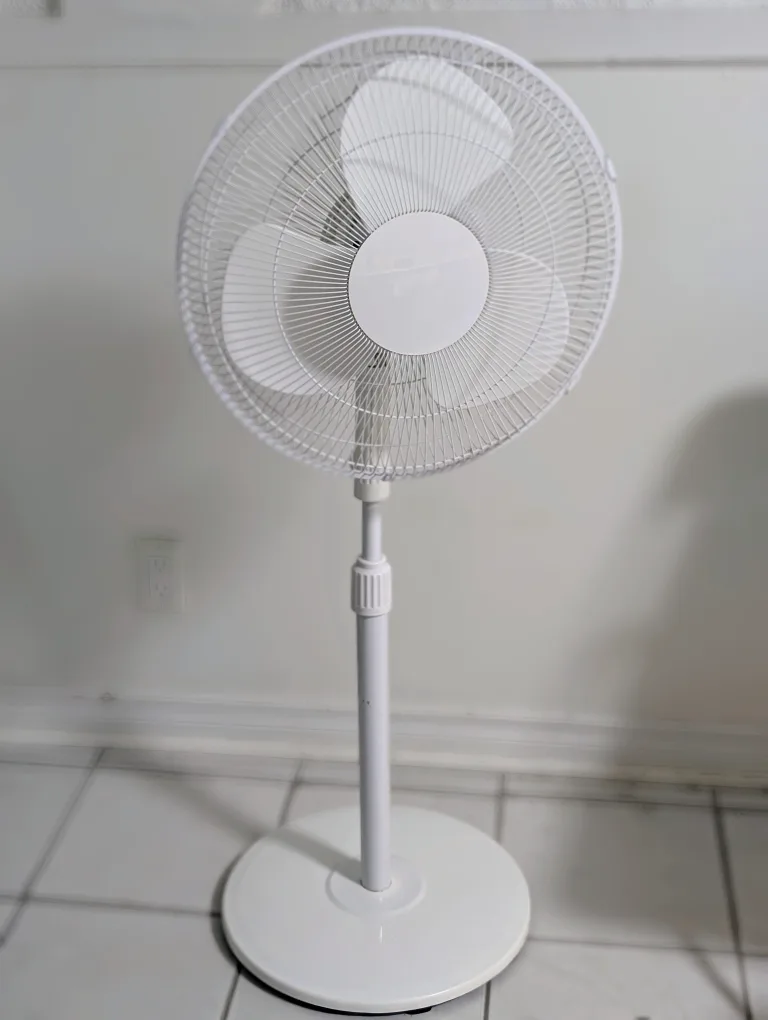 White Standing Fan thumbnail