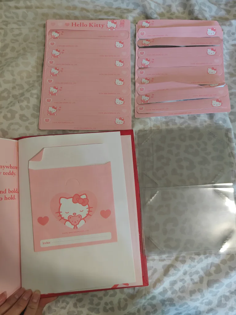 Hello Kitty Photo Album 💖🧡 image indicator(7)