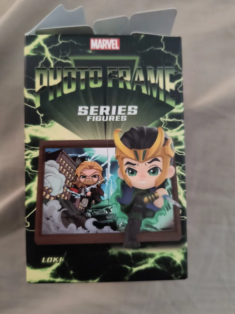 Pop Mart Marvel Photo Frame Figure - TRADE image indicator(2)