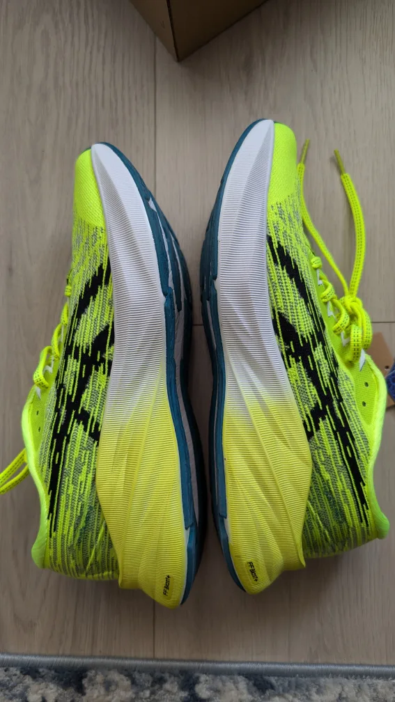 Asics Novablast 3, Men's US 10 thumbnail
