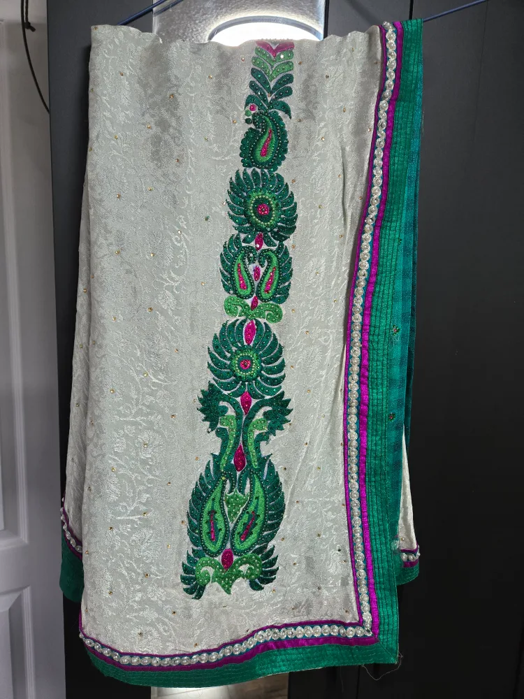 Saree - Green & White thumbnail