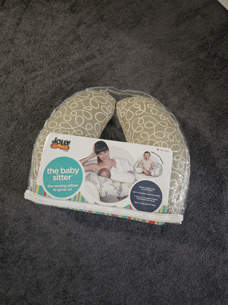 Jolly Jumper The Baby Sitter Nursing Pillow