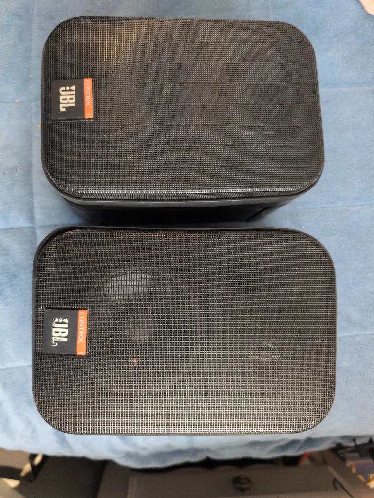 JBL Control 1 Speakers - Pair image indicator(2)