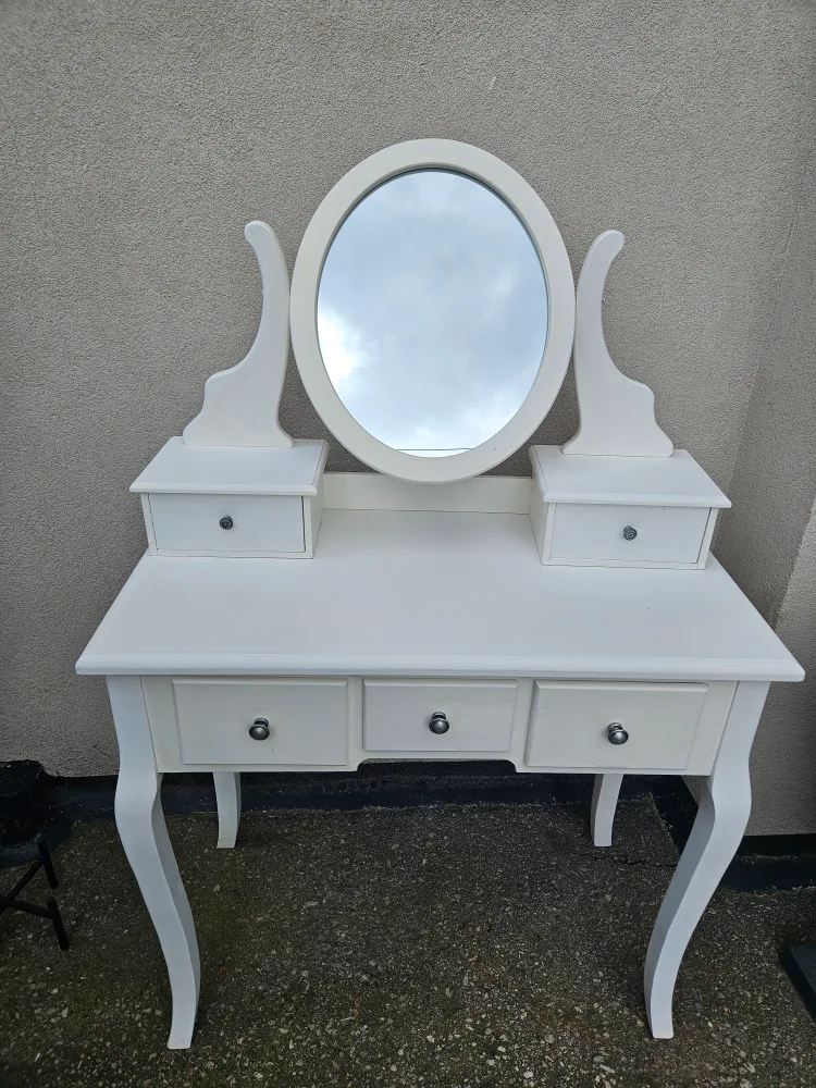 White Vanity Makeup Table with Mirror thumbnail