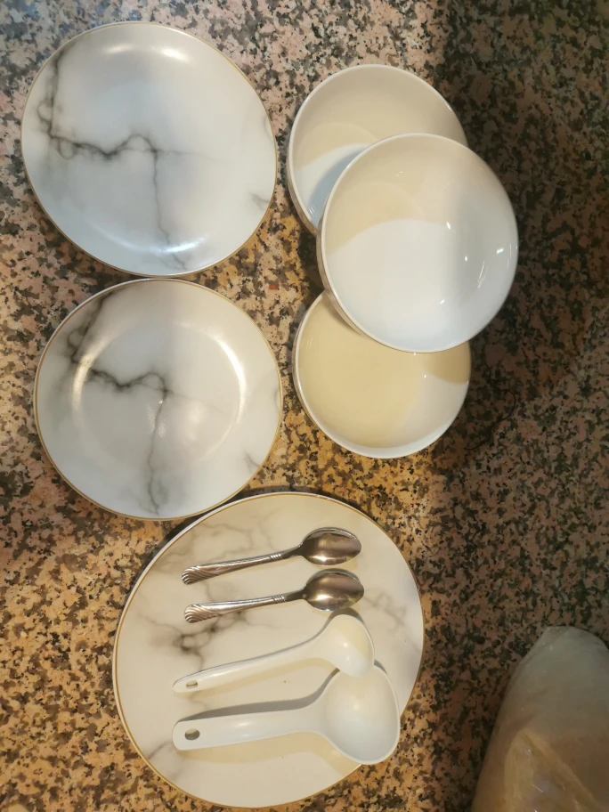 Plates and Bowls Set