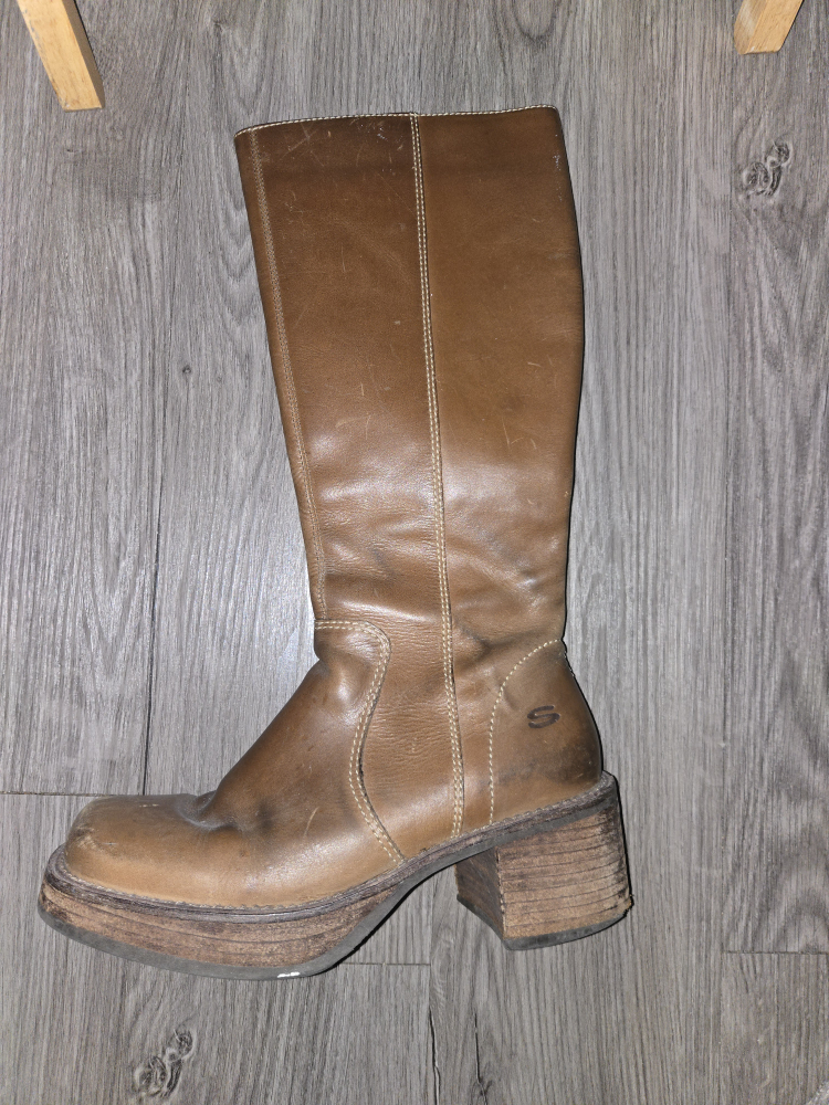 Skechers Brown Leather Platform Boots - Size 6.5 - photo 4