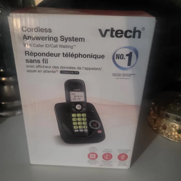 VTech CS6224-11 Cordless Answering System - New in Box! thumbnail