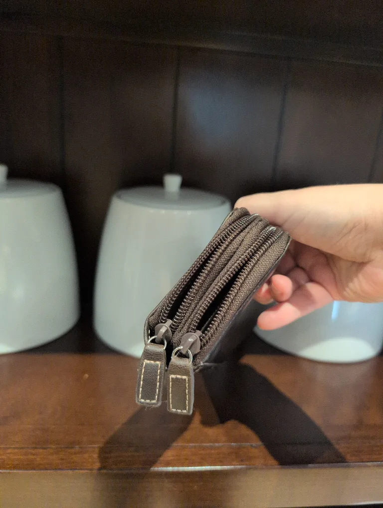 Buxton Brown Wallet image indicator(4)