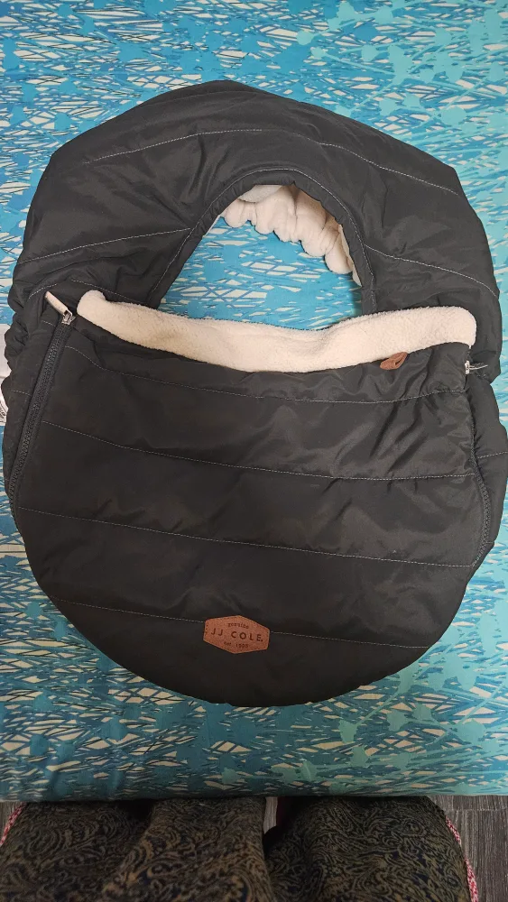 JJ Cole Car Seat Cover - Black image indicator(2)