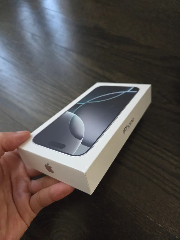 iPhone 16 Pro 128GB White