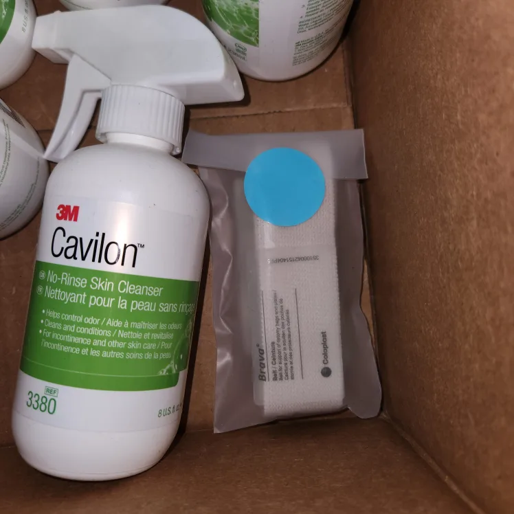 Assura Ostomy Supplies & Cavilon Skin Cleanser Bundle image indicator(4)