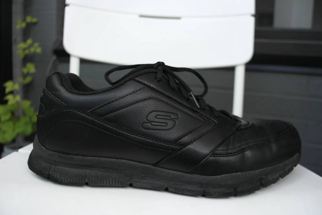 Skechers Black Work Shoe for men, slip-resistant image indicator(3)