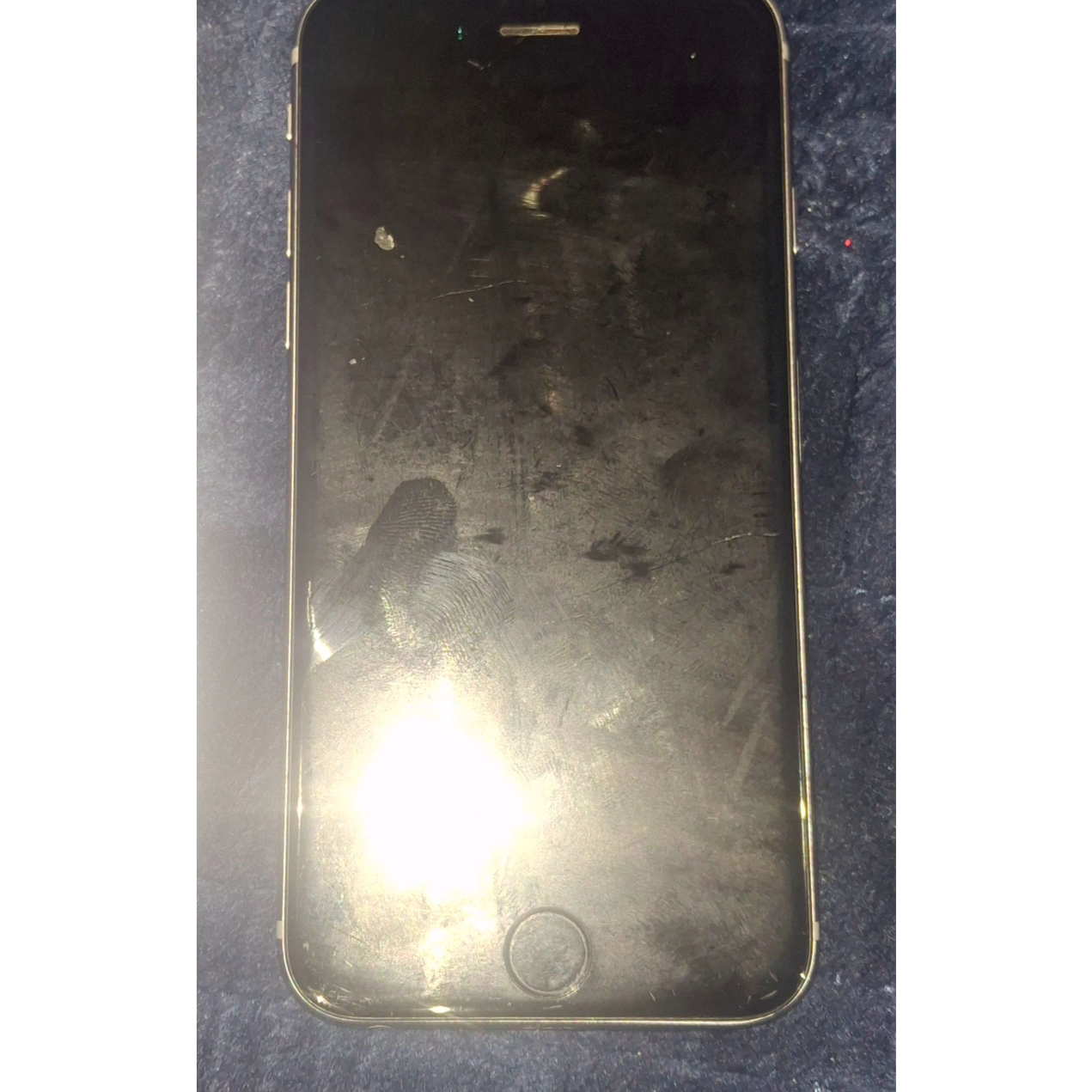 Apple iPhone 6s - Sleek Silver Finish - photo 4