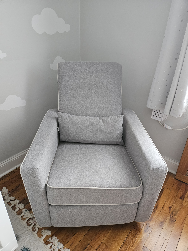 DaVinci Piper 360° Swivel Rocker Recliner Chair