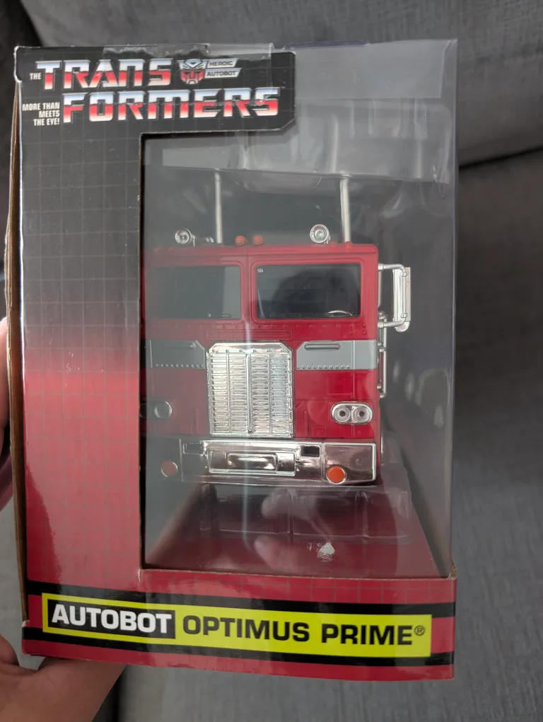 Transformers Autobot Optimus Prime Die Cast Metal image indicator(2)