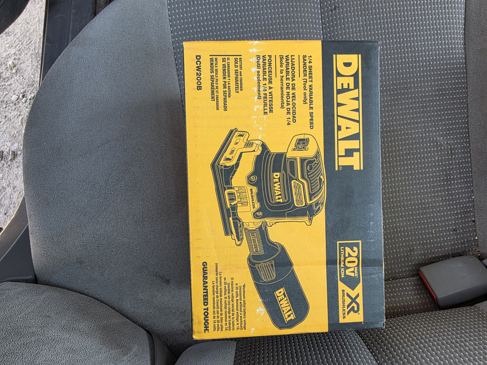 DeWalt DCW200B 1/4 Sheet Variable Speed Sander