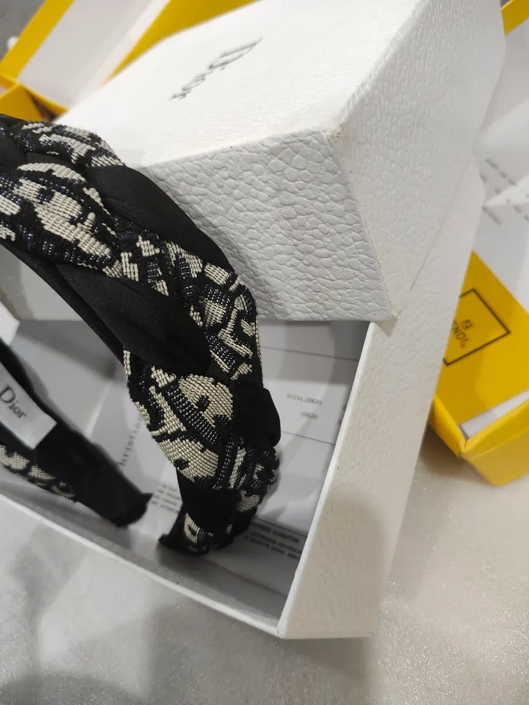 Dior Headband - Black & White image indicator(2)