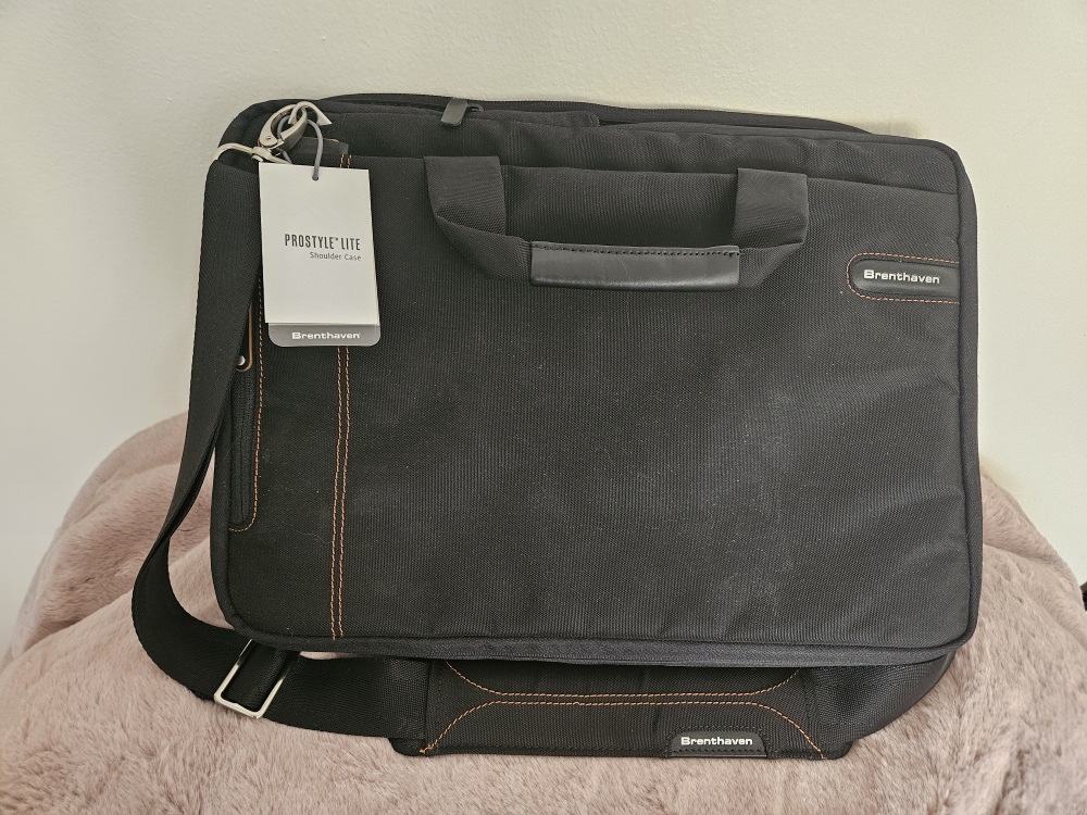 BrentHaven Prostyle Lite Shoulder Case - Black
